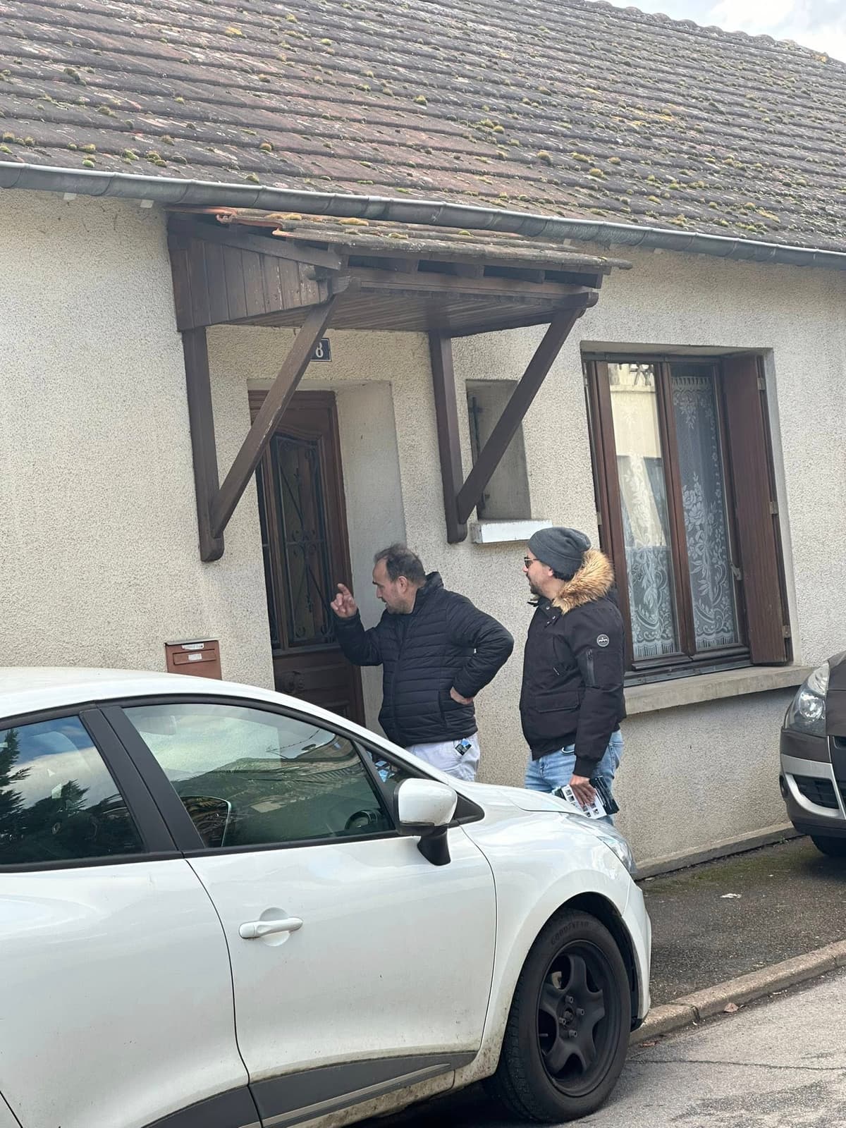 Porte-à-porte à la Brouaze - Photo 2